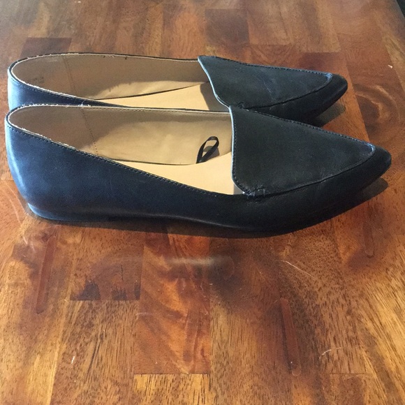 GAP Pointed Toe Flats - Picture 3 of 3